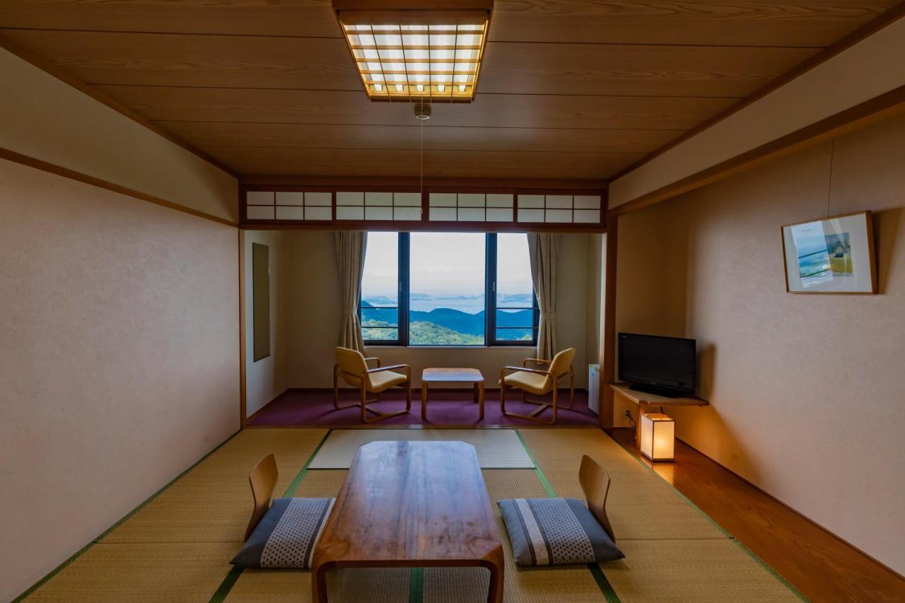 Hotel Kyukamura Sanuki-Goshikidai Sakaide Esterno foto